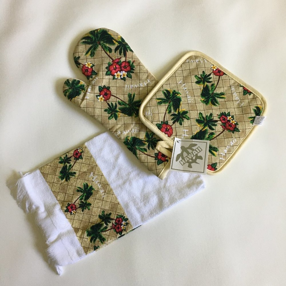 AJW Inc. Hawaii 3 Pieces Kitchen Towel Set 100% Cotton Hawaiian Floral Palm NWT!